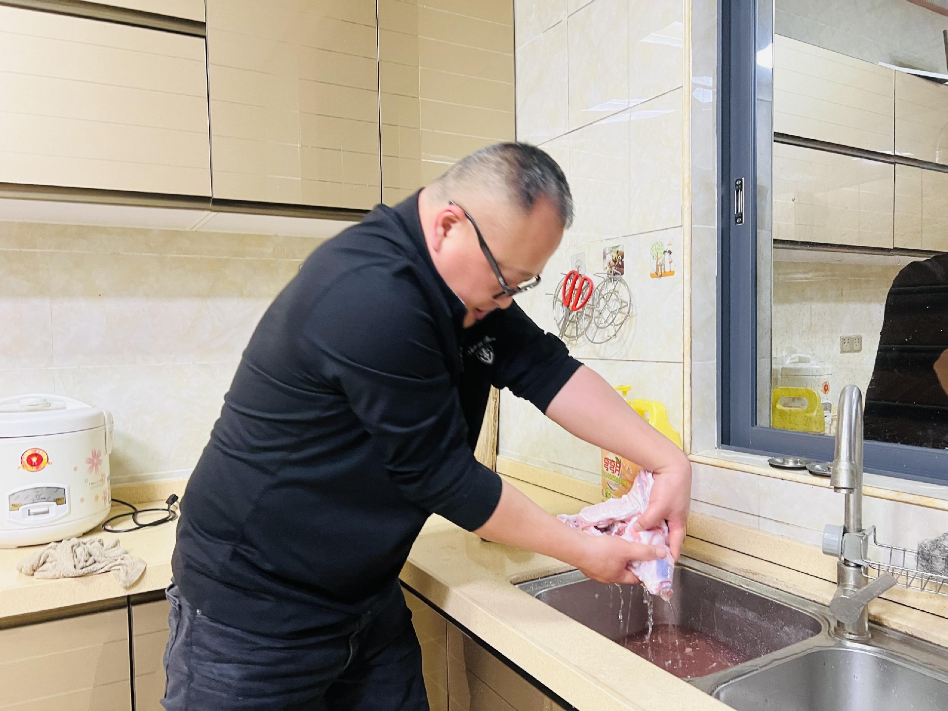 1740452248333889.jpg 653d4a74f75cdc824d23cdfbded1a30e_origin(1).jpg